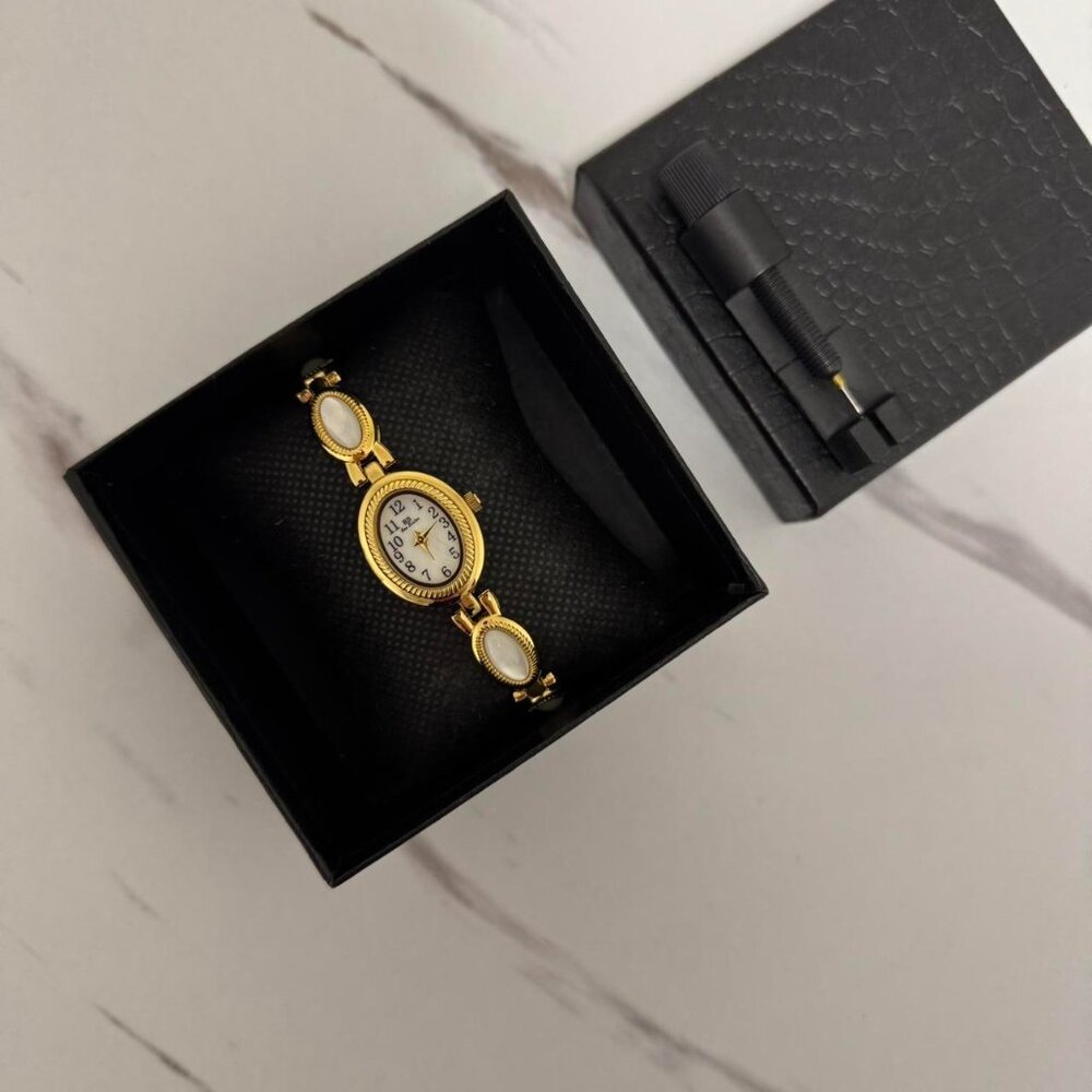 Sku:0318 Gold‎ mini Watch white moon stones + in a gift box stainless steel